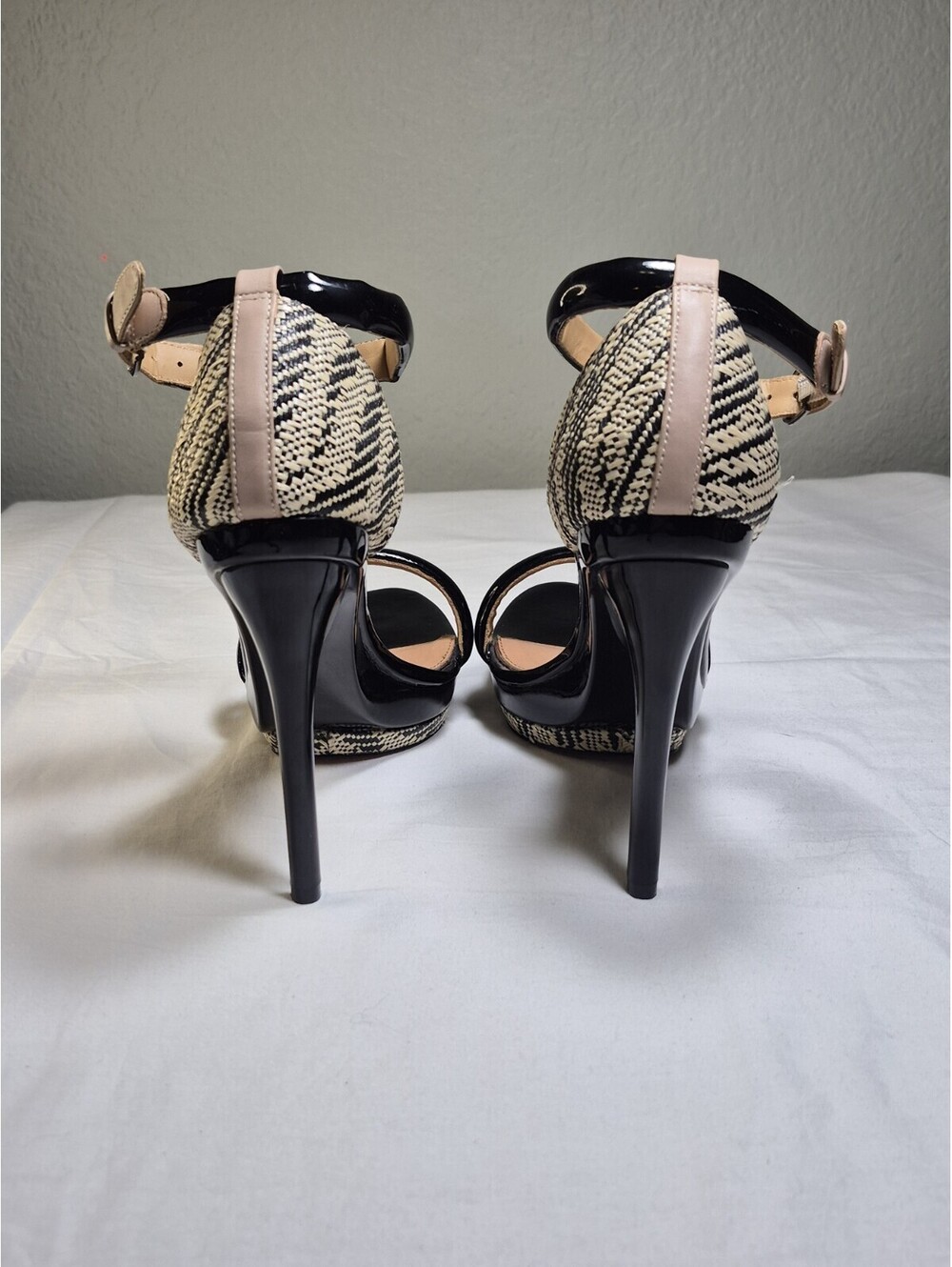 Badgley Mischka by Mark James Ritchie Platform Sz 7.5 Ankle Strap Heels $240 - Picture 6 of 9